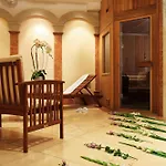 Hotel Im. Jana Pawla II